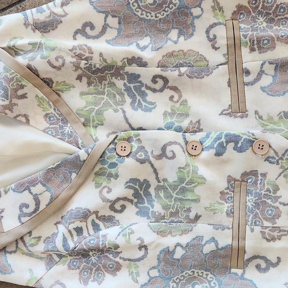 NWOT...Linen Vest - Picture 3 of 7